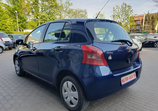 Toyota Yaris cena 14900 przebieg: 131709, rok produkcji 2008 z Warszawa małe 154